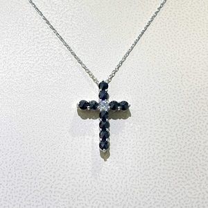Diamond Cross Necklace In 18k White Gold